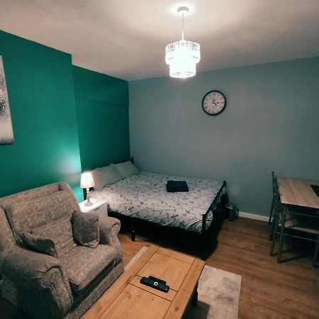 We Love Henbury Bristol Dış mekan fotoğraf